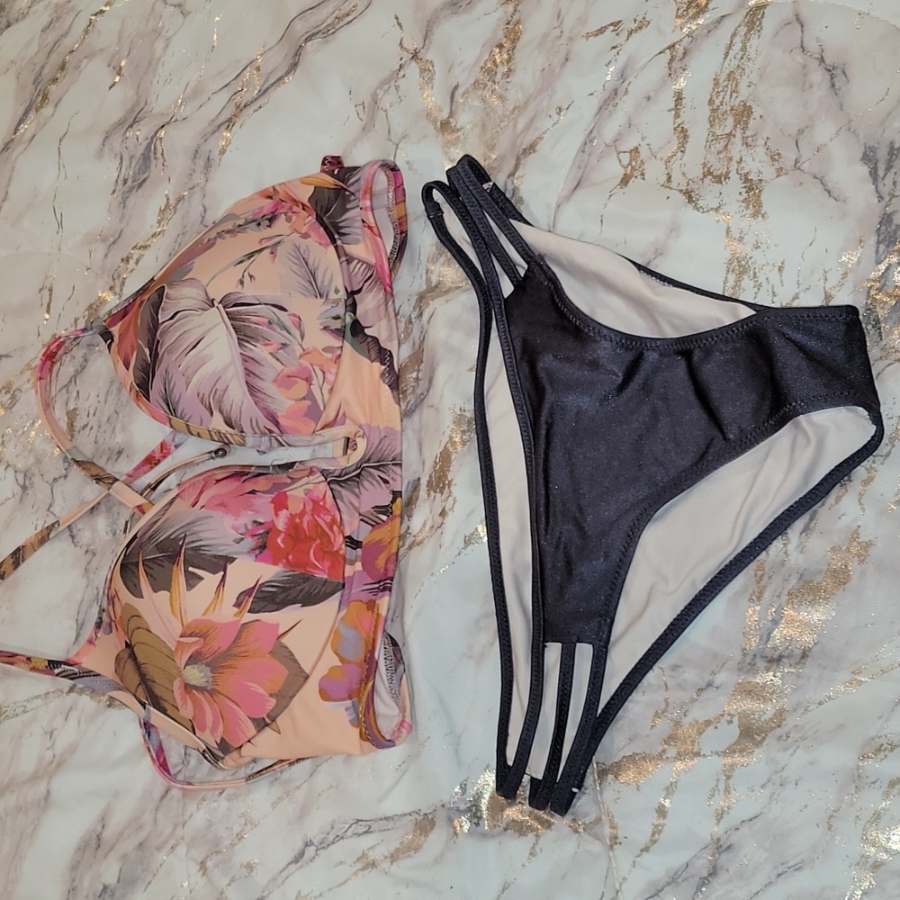 Shade &Shore 2pcs bikini small 34C